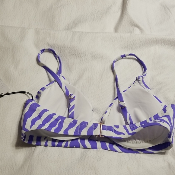 NWT UNDERWIRE REMOVABLE PADS SPORTS SWIM YOGA BRA TOP SWIMSUIT TOP - Picture 5 of 7